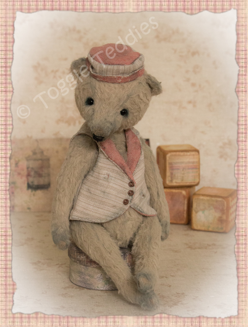 Click the picture to go back to Available Bears: Old Vintage Walter's details